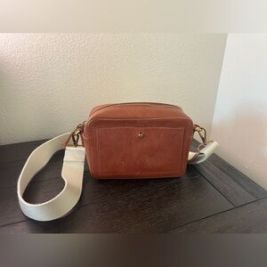 Madewell The Transport
Camera Bag